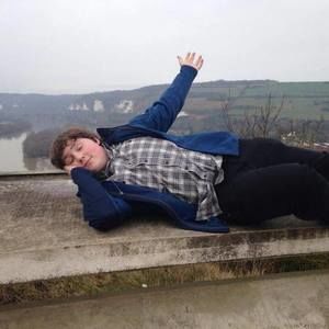 Meet your Posher, Skyler